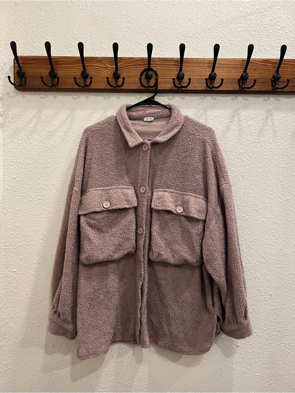 En Creme Mauve Teddy Sherpa Jacket with Button Pockets